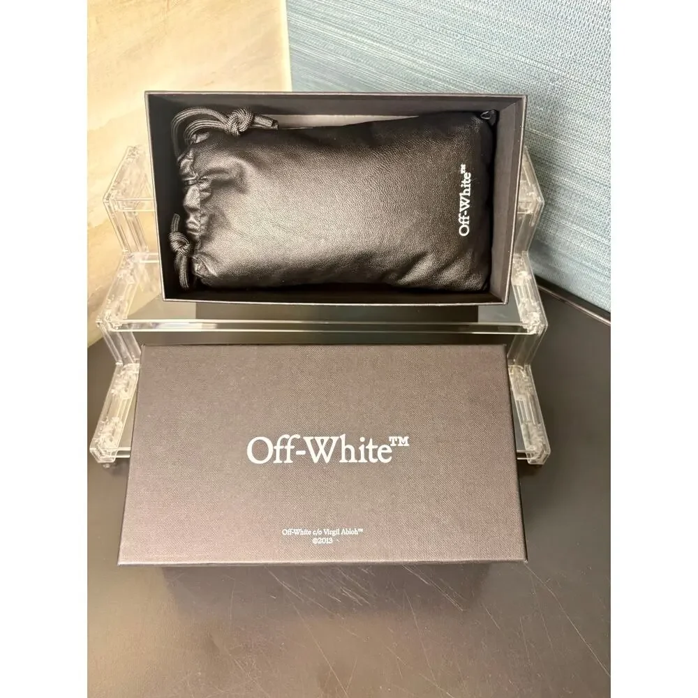 Off-White discover these